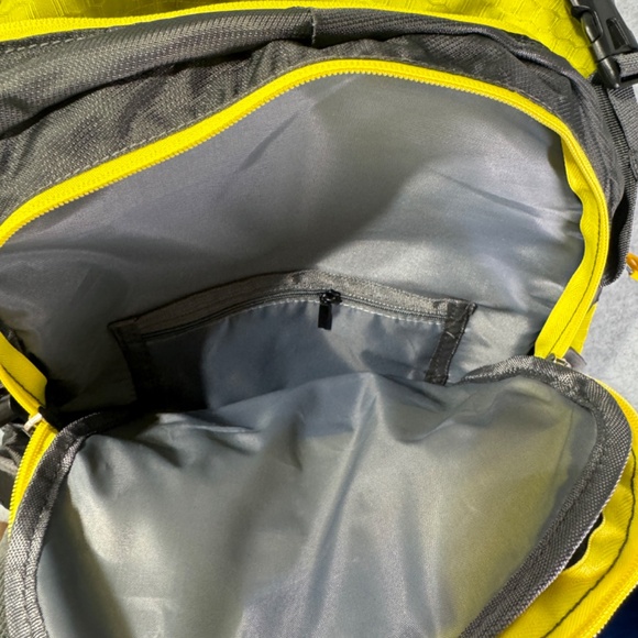 Bug Juice Backpack Yellow Gray Hiking Adjustable Straps - Picture 7 of 8